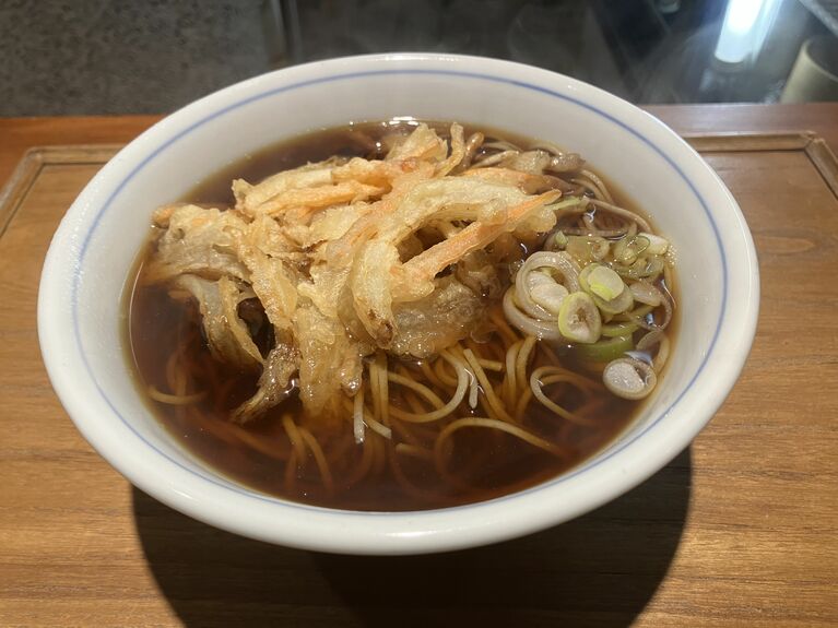 とっても綺麗な「天ぷらそば」
