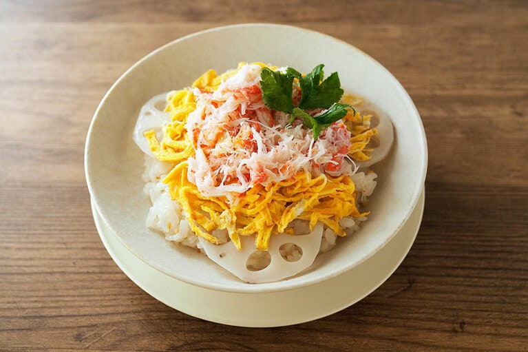 カニの蒸し寿司。