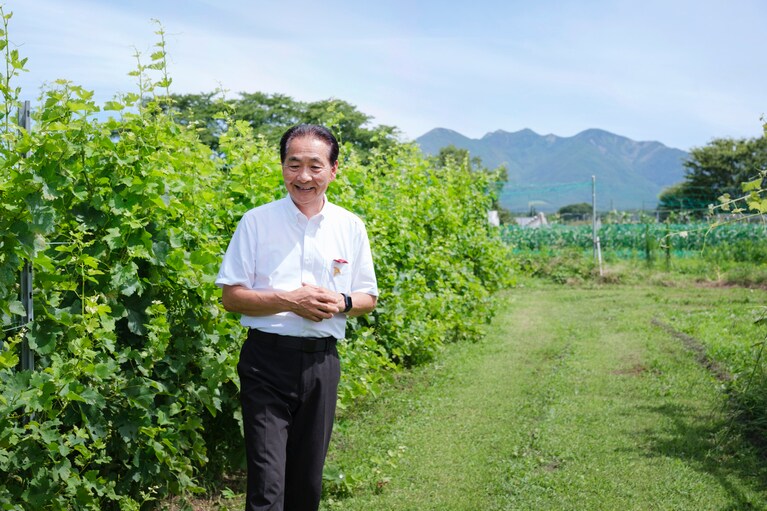 「いまいちばん忙しい時期なんですよ」といいつつ、サービス精神豊富な小牧さん。