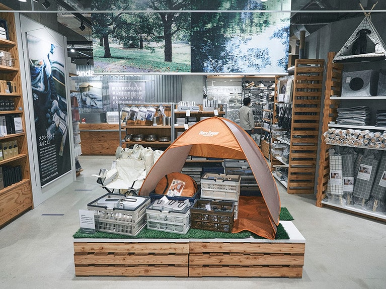 「Standard Products」店内。