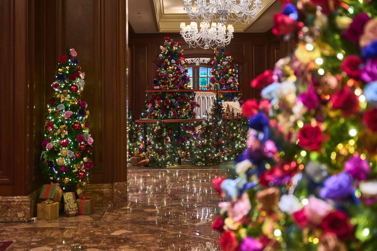 例年にも増して輝くツリー。