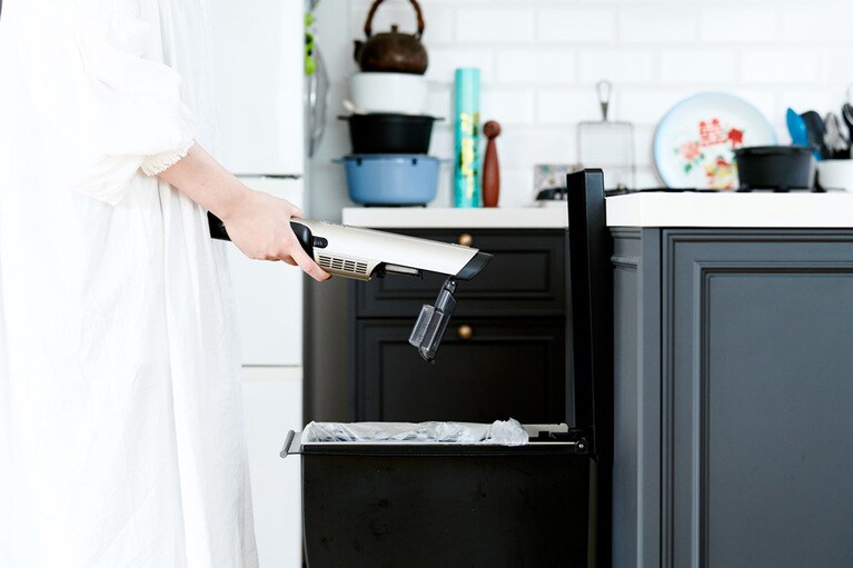 手を汚さず、ワンタッチでごみ捨て完了。