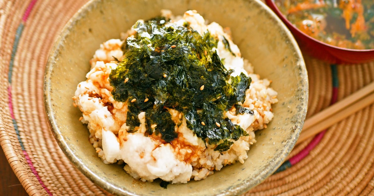 【長芋フル活用丼ものレシピ】 たたき長芋の韓国海苔丼 長芋は粗く叩いて粒を残すと新食感 | のっけて、食べる