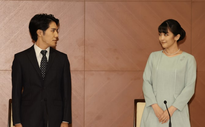 大学在学中の2012年に交際をスタートさせてから2021年の結婚発表まで9年かかった。 ©文藝春秋