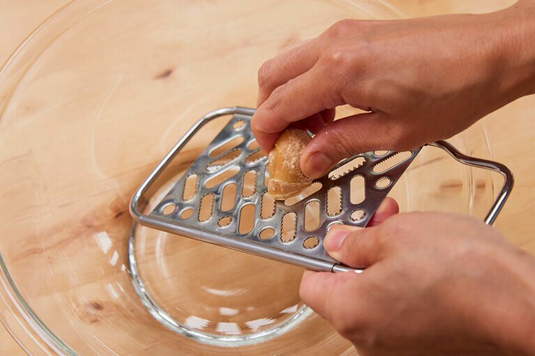 ※すりおろしが面倒な人は、チューブ入りのしょうがでもOK！