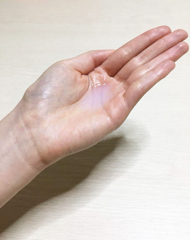 1回に使用する量は、500円玉大が目安。