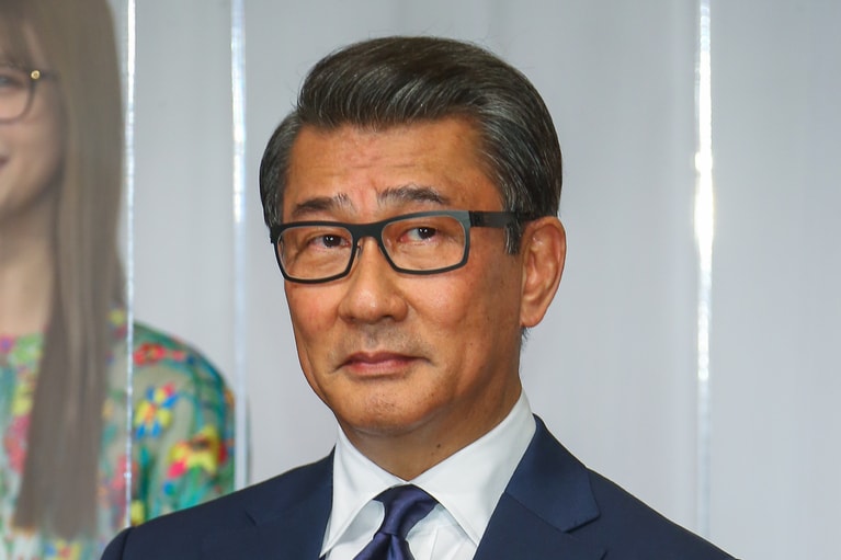 長倉和平を演じる中井貴一 ©Aflo