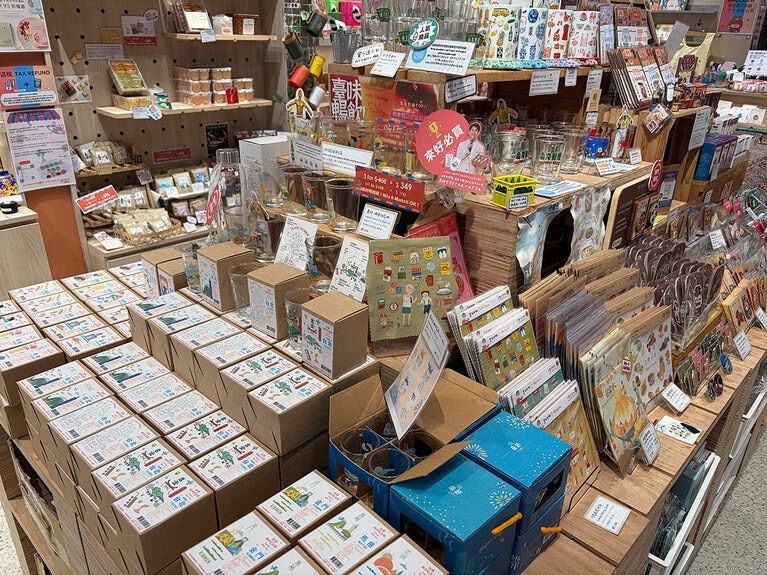 台湾ご当地デザイングラスなど、人気商品を豊富に取り揃えています。