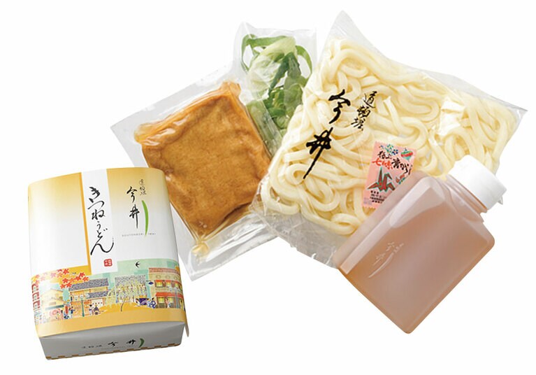 きつねうどん〈うどん玉170g、濃縮おだし200ml、きつね揚げ、ねぎ〉 730円。