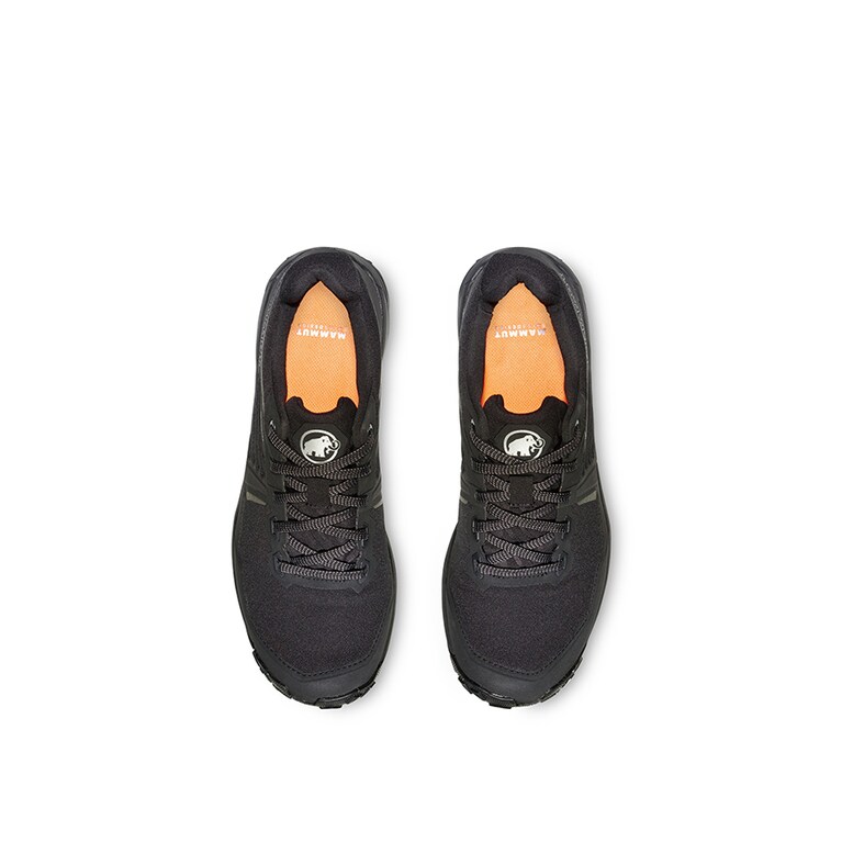 Ultimate III Low GTX Women（black）27,500円。