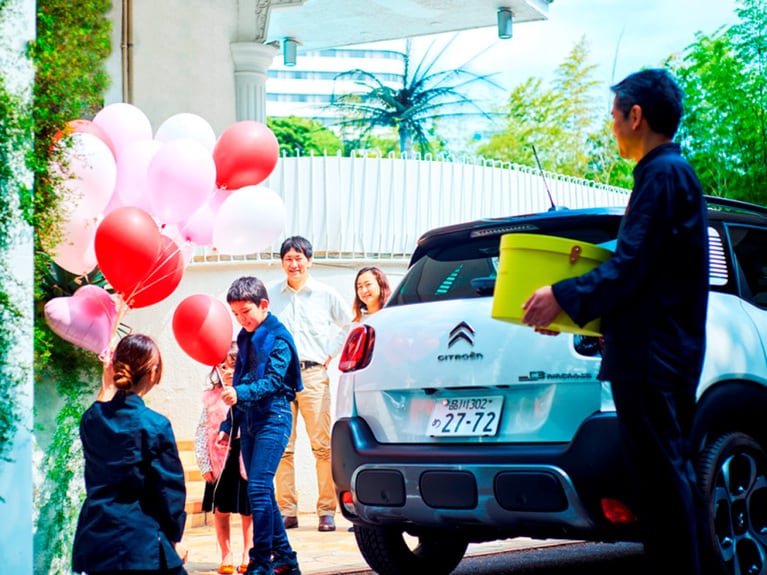 喜びあふれる味覚を自宅まで届けてくれる、プライベートデリバリーがスタート。