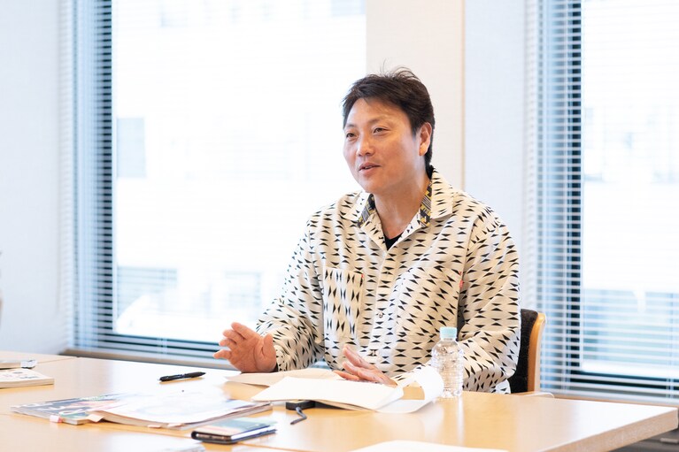 「物件の単価が下がって安くなった家を、お金持ちがキャッシュで買う。これを繰り返したら、お金持ちはよりお金持ちになっていく。世の中の人はお金がないと言っているのに、銀座にある5万円する寿司屋の予約は取れないのはこういうことなんです」