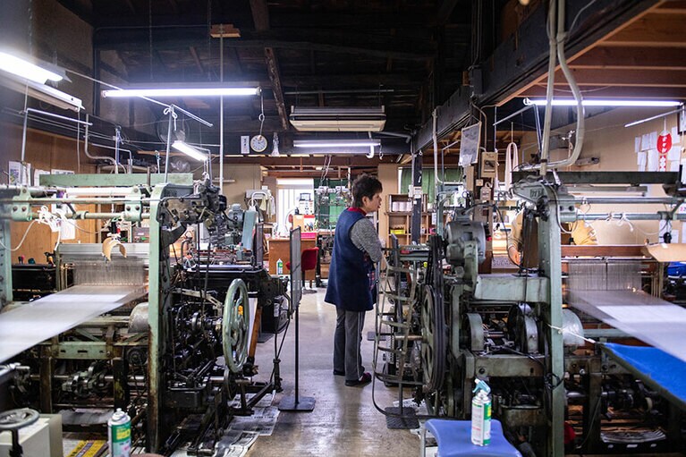 工場の向かいにある事務所に声を掛けると見学することも。