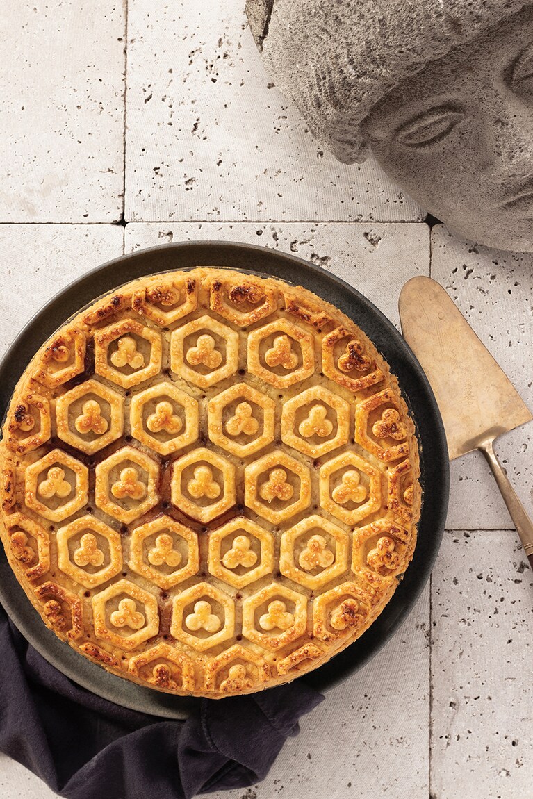 「洋梨の赤ワイン煮パイ」。