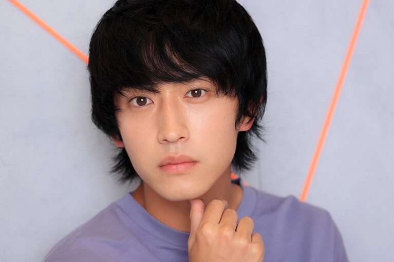 杉野遥亮さん。