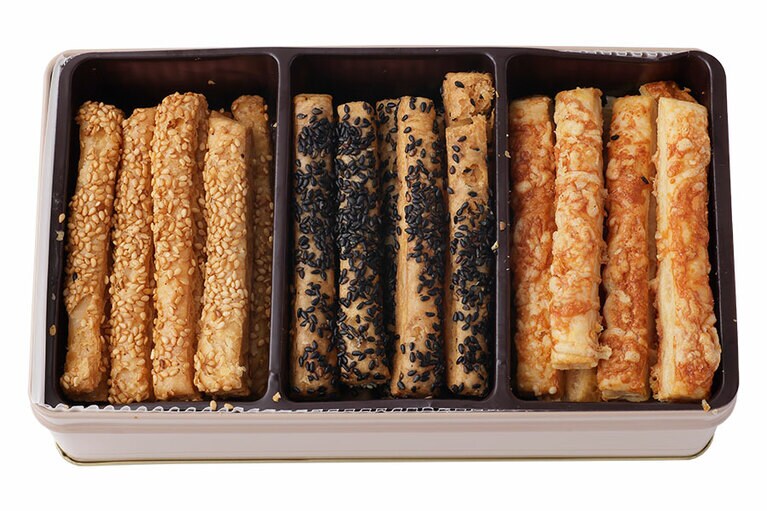 プティ・フール・サレ 2,160円。