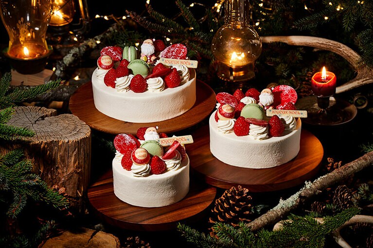 帝国ホテル 東京「クリスマスショートケーキ ＜生クリーム＞」（直径12cm／5,300円 2～3名様用、直径15cm／6,500円 4～6名様用、直径18cm／8,000円 6～8名様用）。