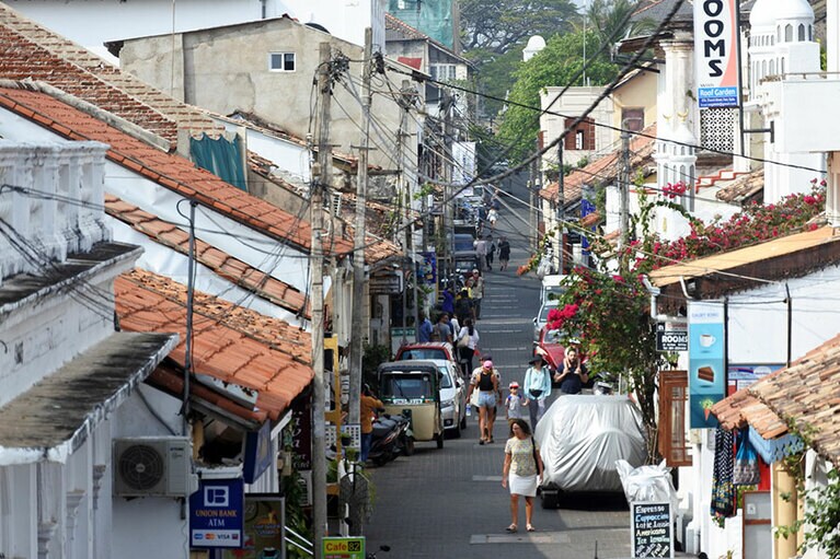 碁盤の目のように通りが走る旧市街。歩いて回るのにちょうどいい街のサイズです。