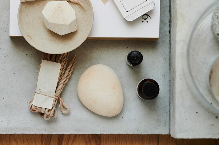 ポタリーストーンディフューザー 5,280円／elemense