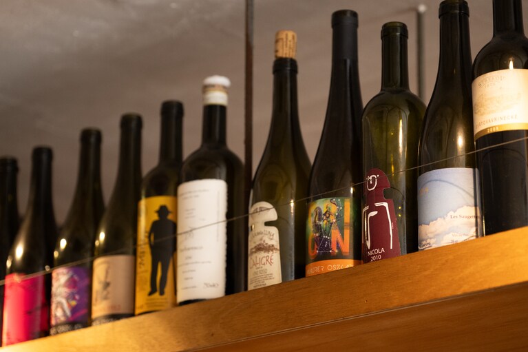 ワインの瓶たち。