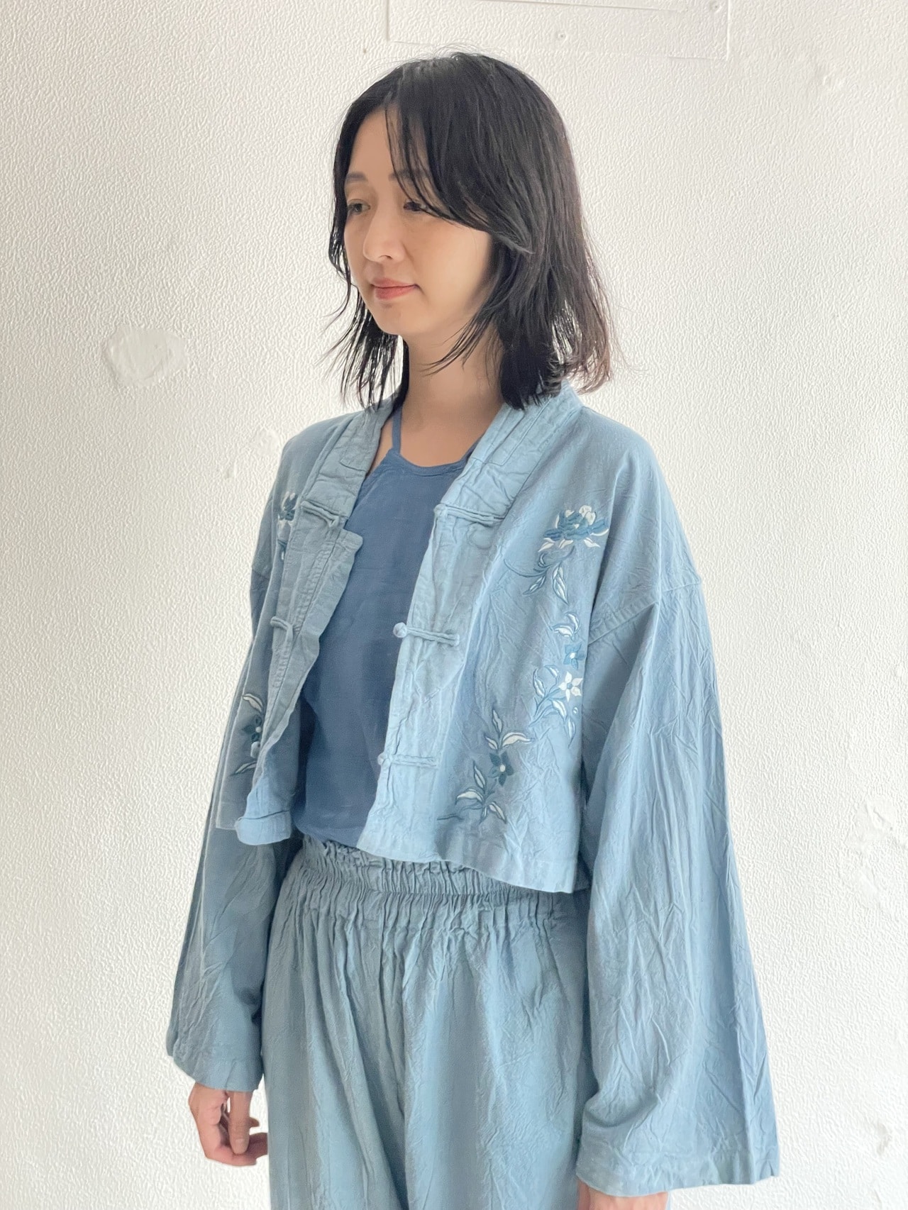 刺繍が美しい「FUJIN TREE 355」とのコラボ商品。こちらは「FUJIN TREE 355」のみで販売。