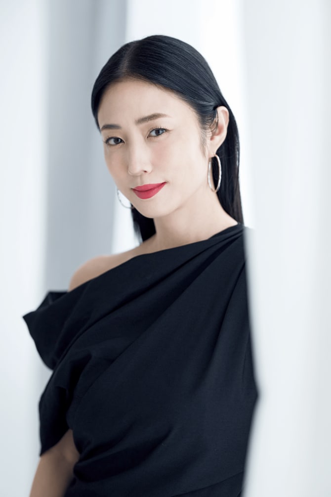 MEGUMI　©︎深野未季／文藝春秋   ヘアメイク：エノモトマサノリ   スタイリスト：斉藤くみ