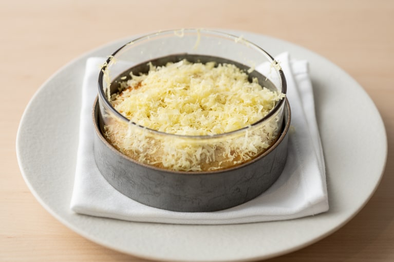 「Fresh from the oven 温律」。