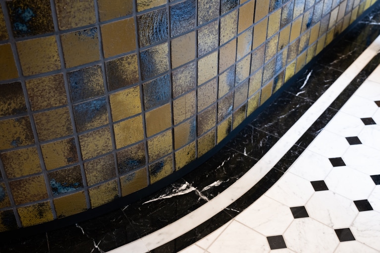 タイルも見どころ。