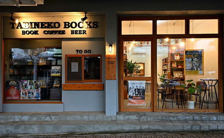 パークアベニュー通りに面したお店。