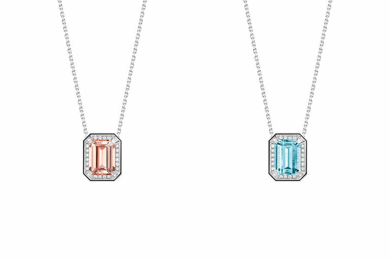 左から：ヴァンドーム リズレ ペンダント 2,244,000円、2,376,000円。