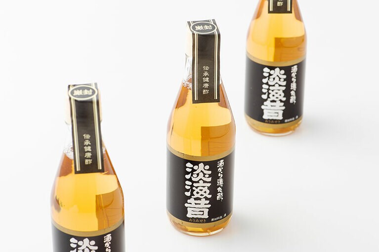 淡海昔(おうみせき) 各300ml 704円／淡海酢(たんかいす)