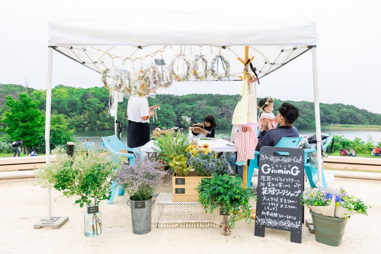 花冠ワークショップの開催は、6月14日（土）10:00～16:30。