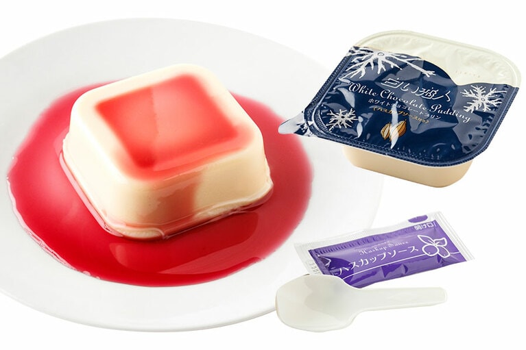 ホワイトチョコレートプリンとハスカップソースがマッチ。「白い恋人　ホワイトチョコレートプリン」1個入 324円／ISHIYA