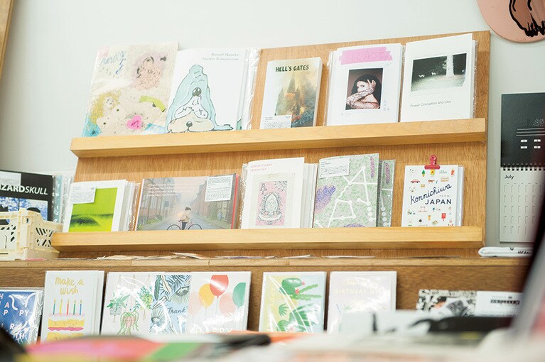 写真やグラフィックなど、アート系のZINEが中心。部数が少ないので気に入ったものは即購入したい。