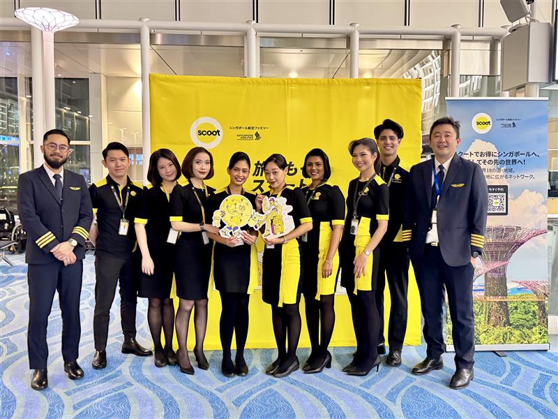 羽田空港第3ターミナルから出発。就航記念にフォトブースも設置されていました。