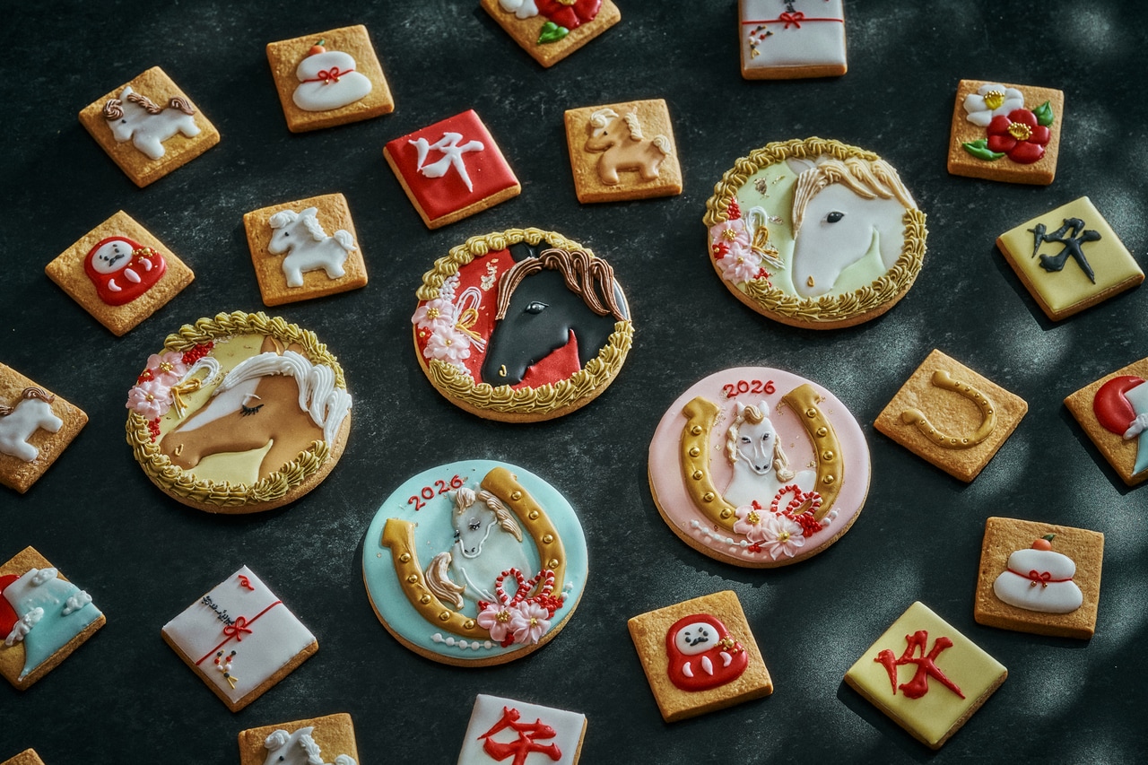 干支クッキー（午） 大1枚／小4枚セット 各2,000円。