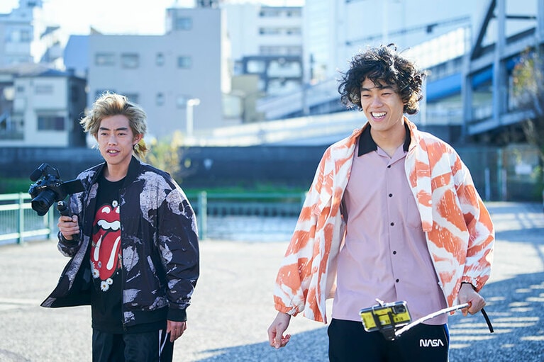 ©2022「神は見返りを求める」製作委員会