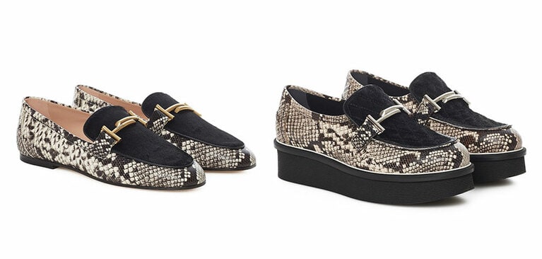 左：「ダブル T」ローファー ヒール高 0.5cm 88,000円。 右：「ダブル T」ローファー ヒール高 5cm 116,000円。