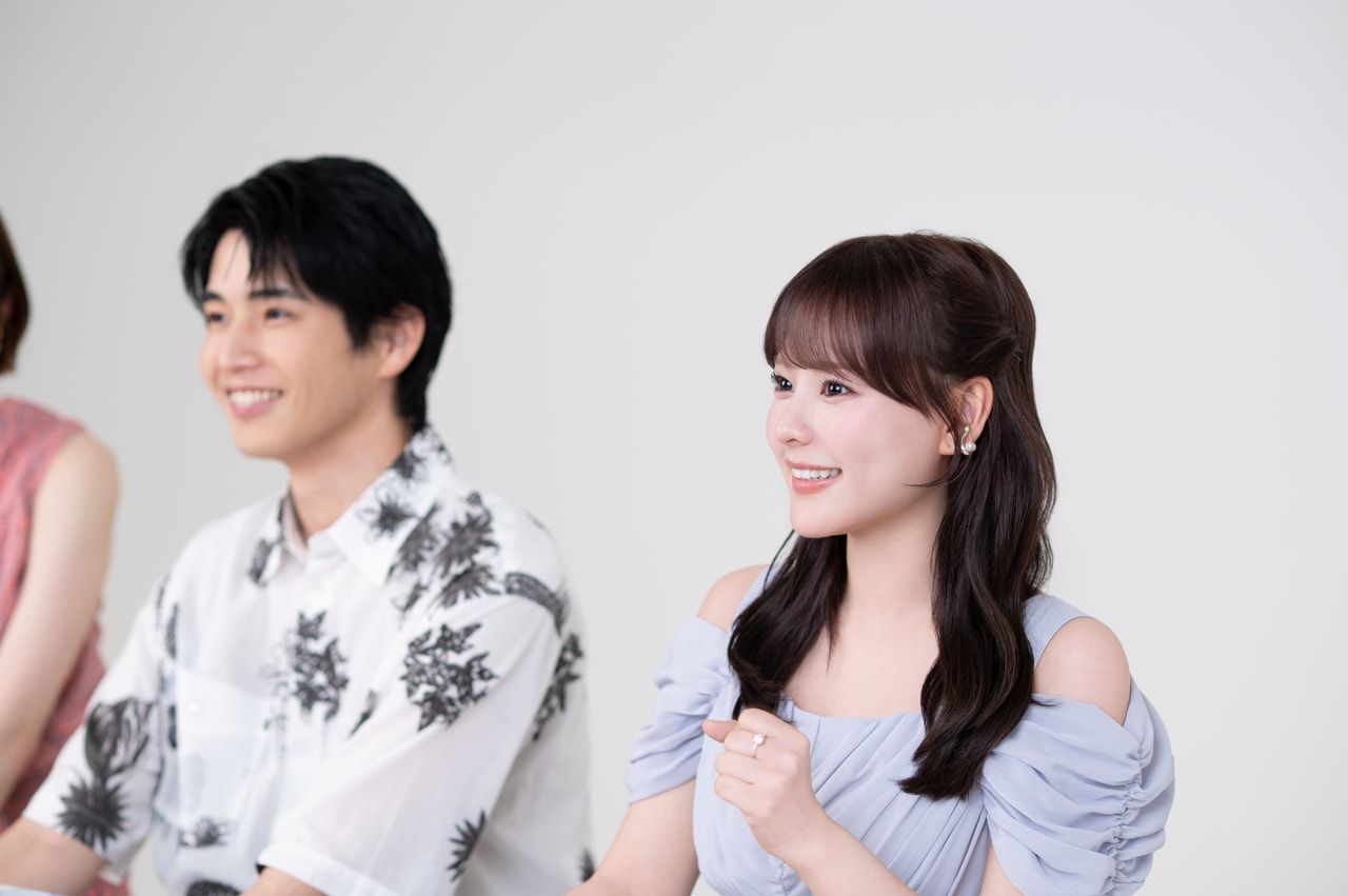 写真左から、中沢元紀さん、齊藤なぎささん。