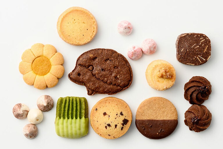 焼き菓子工房épanoui「月替わりクッキー缶」2,800円(180g)。※4月発送分から3,000円に価格改定／鳥取県