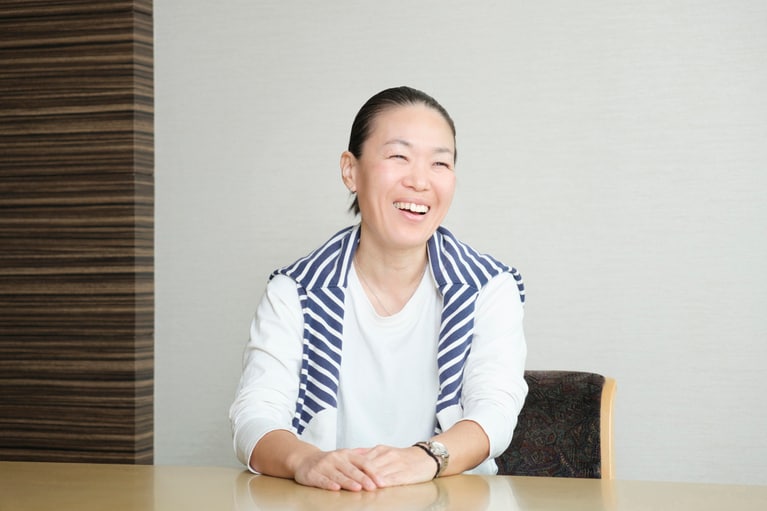 日本滞在中は数か所の産科を掛け持ちし、大学などで講義を行うことも。