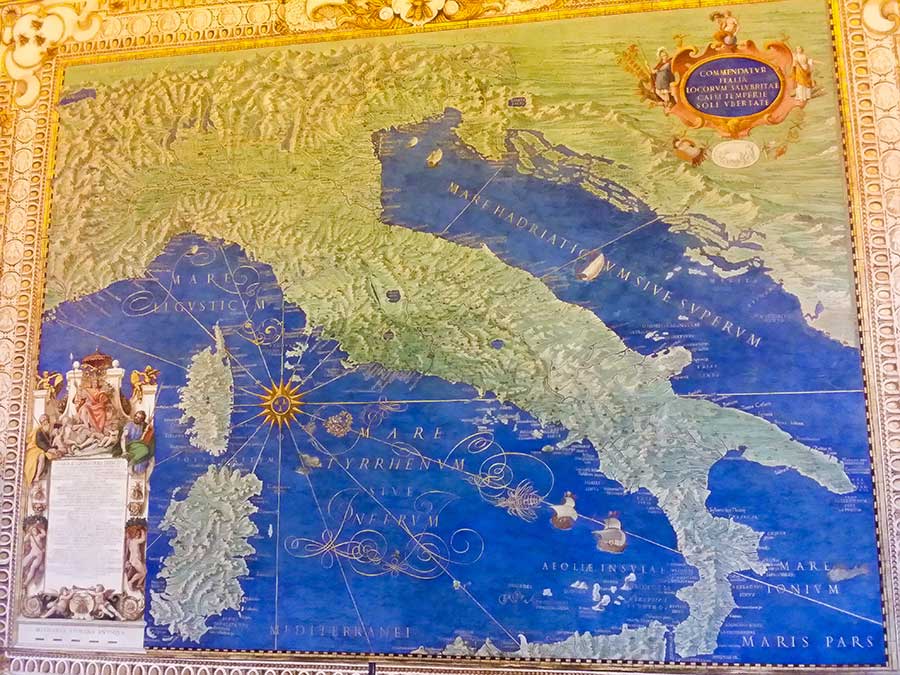 ヴァチカン美術館に飾られるイタリアの地図。