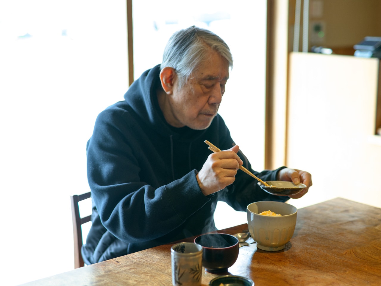 別皿の卵とじをかけていただく。