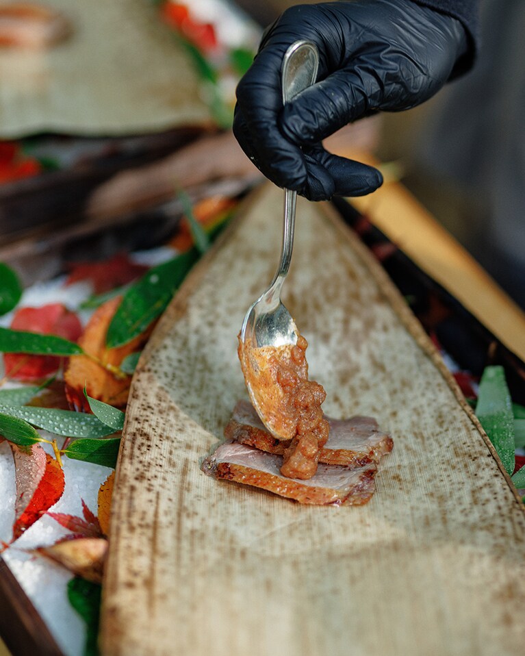 鴨料理の仕上げ。