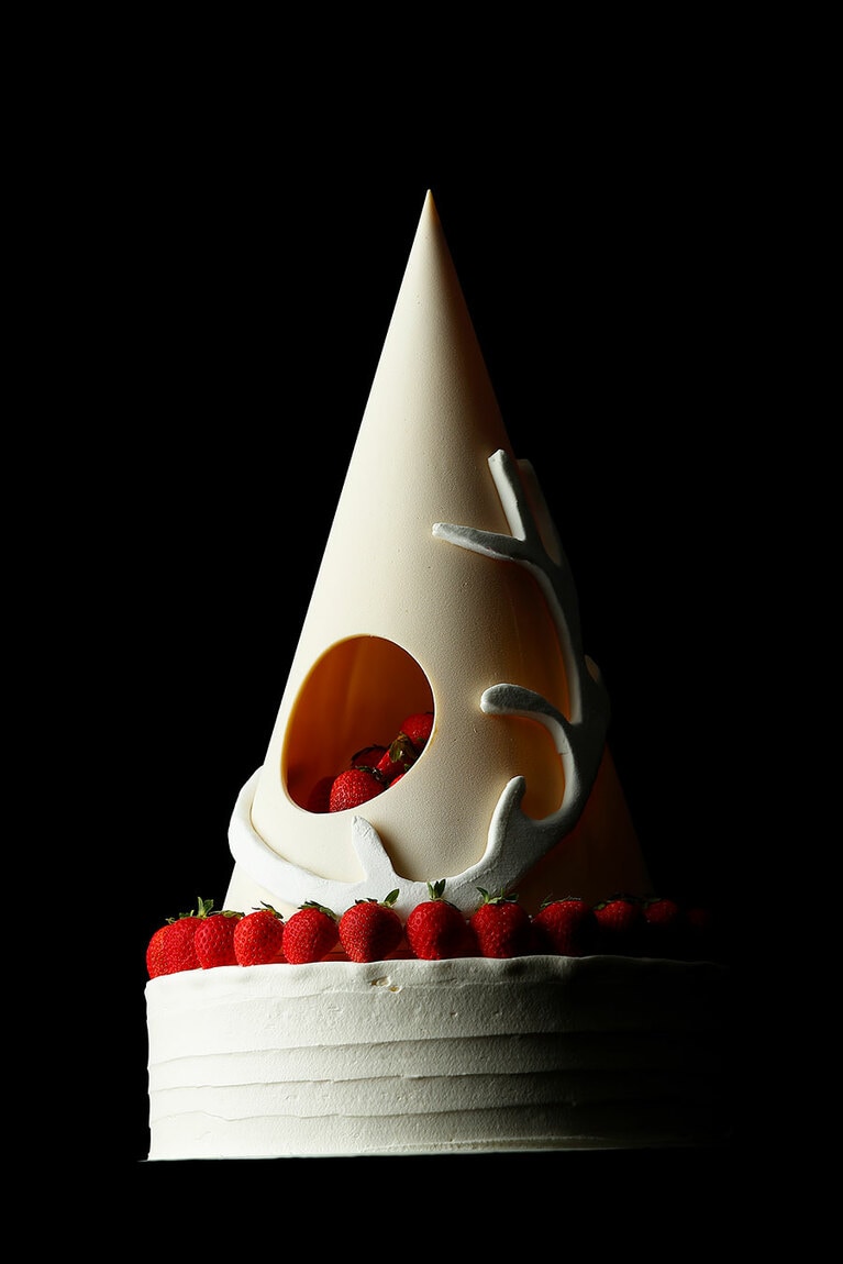 レンヌ(5個限定・要予約) 横32cm 高さ53cm 70,000円。