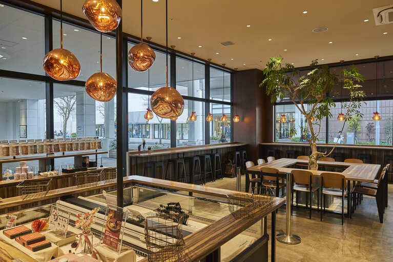 アウトレットモール内にあるので、ショッピングの合間にカフェ利用するのもおすすめ。