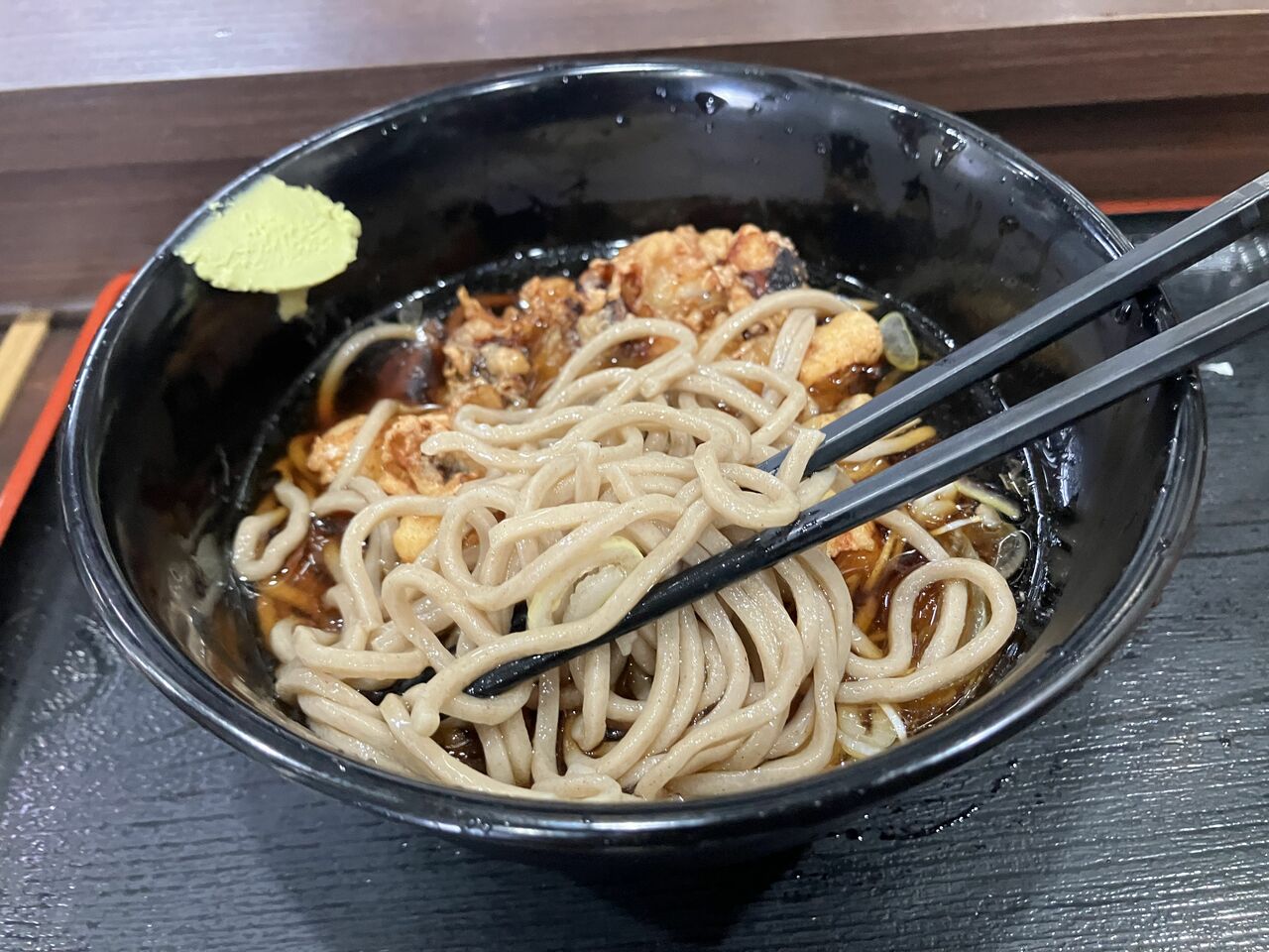 この冷しの丸麺のそばがうまい