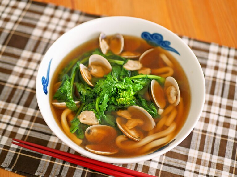 あさりと菜花のっけうどん。