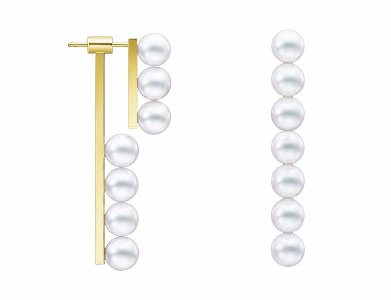 バランス ステップ イヤリング 18K イエローゴールド、あこや真珠 550,000円。