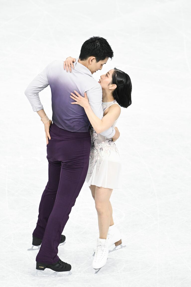 フィギュアスケート2023世界選手権で日本ペアとして初優勝したりくりゅう（三浦璃来、木原龍一）©文藝春秋